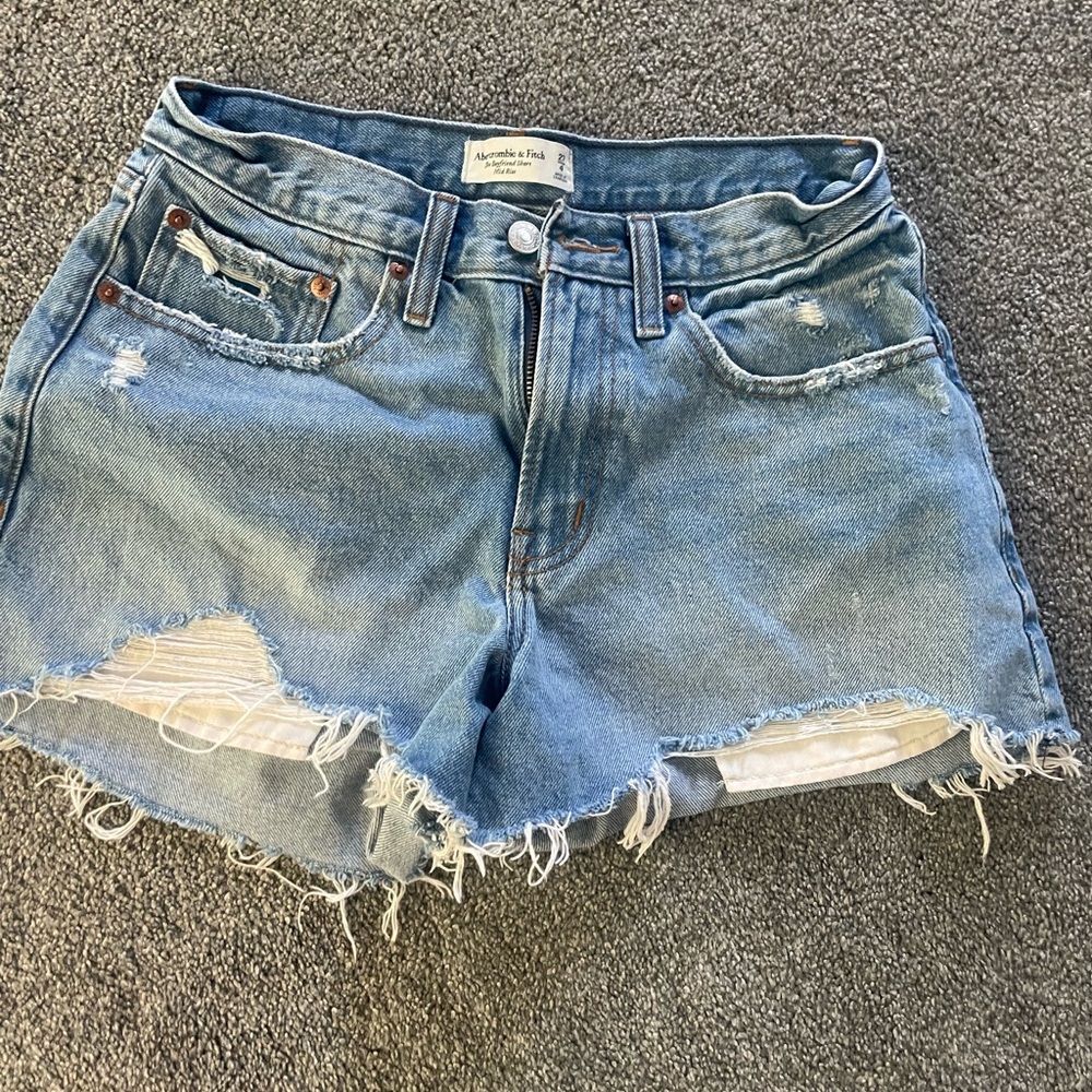 Abercrombie & Fitch the boyfriend short mid rise (curve love)